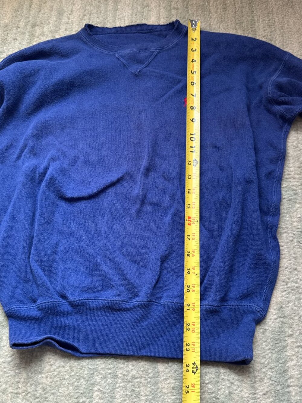 Ralph Lauren vintage navy crewneck sweatshirt - Picture 3 of 3